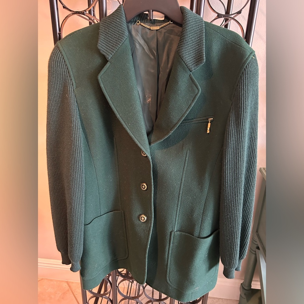Horst Basler Dark Green wool
Equestrian style blazer. Size 40 Germany